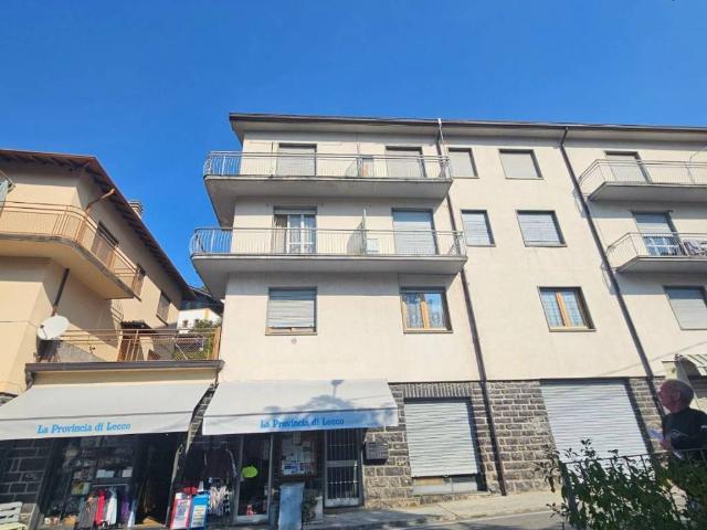 Appartamento in vendita a Esino Lario LC