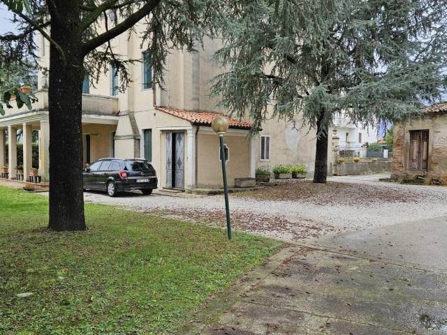 Appartamento in vendita a Este PD