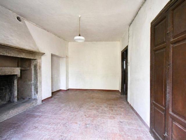 Appartamento in vendita a Faggeto Lario CO