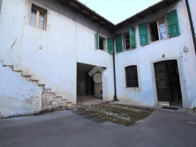 Appartamento in vendita a Faedis UD