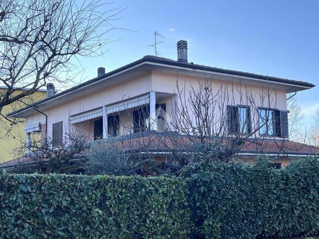 Appartamento in vendita a Faloppio CO