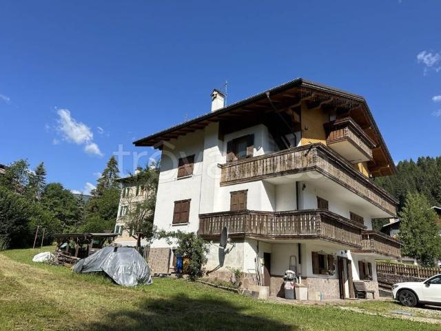 Appartamento in vendita a Falcade via Pineta, 27, Caviola