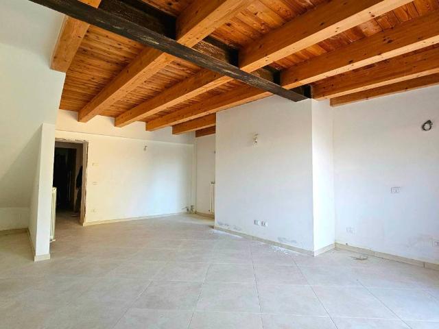 Appartamento in vendita a Falconara Marittima AN