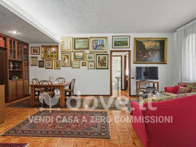 Appartamento in vendita a Falconara Marittima AN