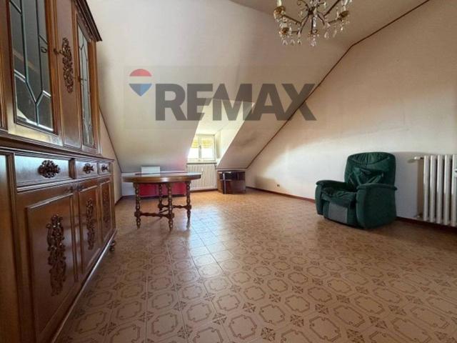 Appartamento in vendita a Falconara Marittima AN
