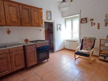 Appartamento in vendita a Farnese VT
