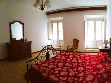 Appartamento in vendita a Farnese VT
