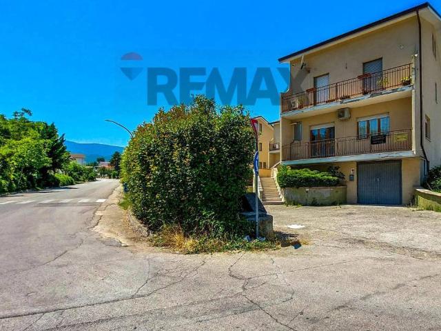 Villa in vendita a Fara Filiorum Petri CH