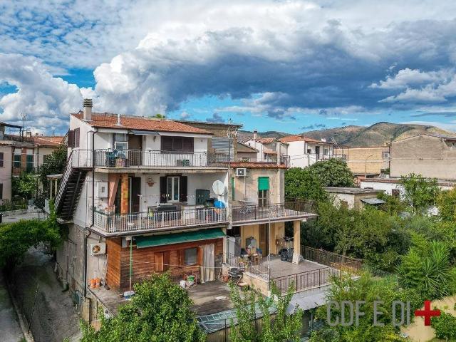 Appartamento in vendita a Fara in Sabina RI