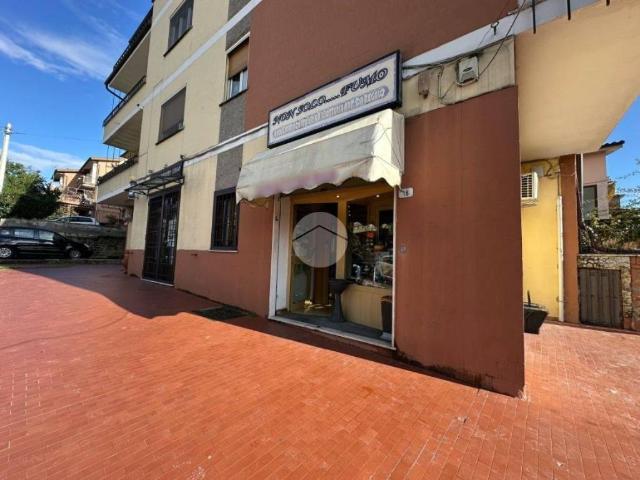 Appartamento in vendita a Fara in Sabina RI
