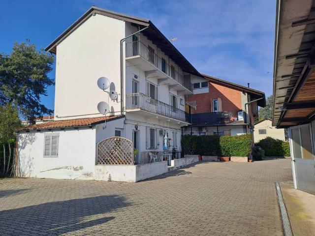 Appartamento in vendita a Fara Novarese NO