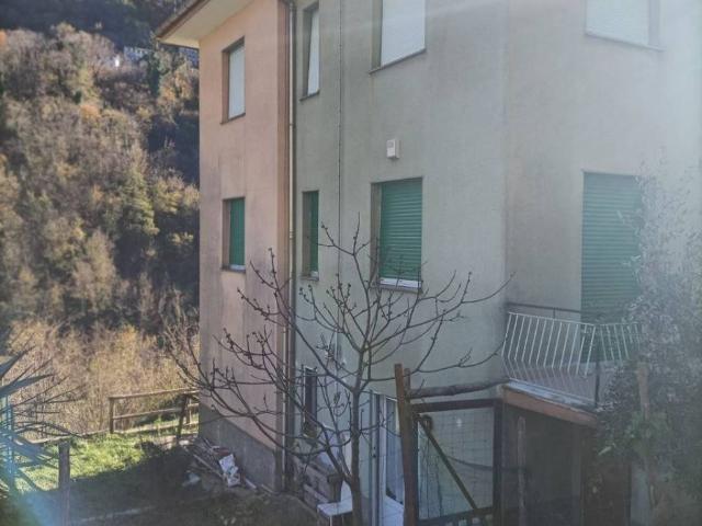 Appartamento in vendita a Favale di Malvaro GE