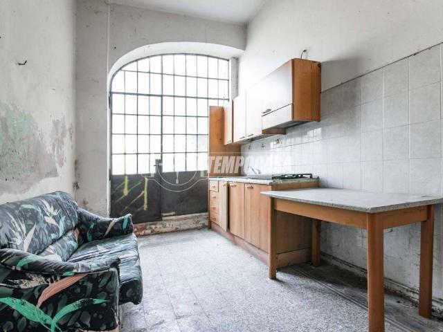 Appartamento in vendita a Fenegrò CO