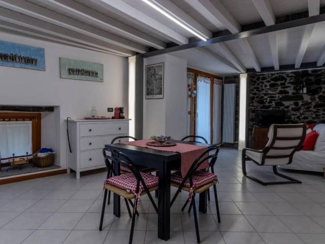 Appartamento in vendita a Fénis AO