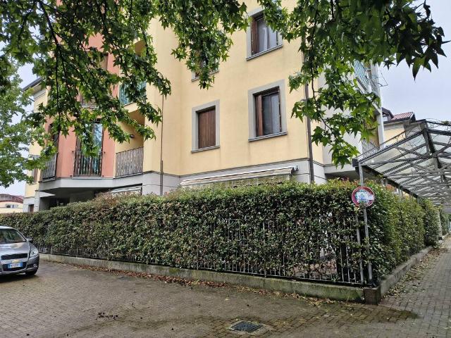 Appartamento in vendita a Ferno VA