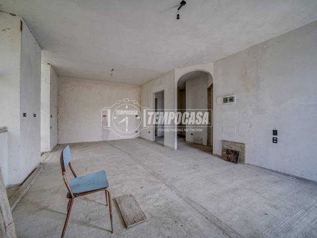 Appartamento in vendita a Ferno