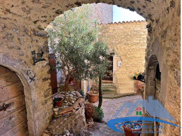 Appartamento in vendita a Ferentillo TR