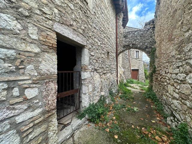 Appartamento in vendita a Ferentillo TR