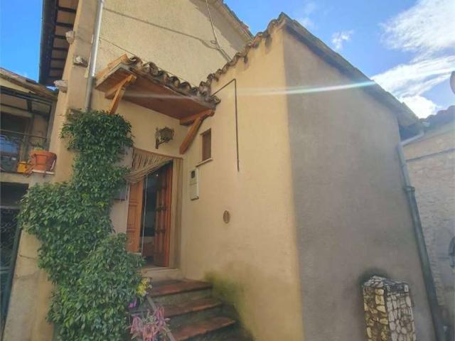 Appartamento in vendita a Ferentillo TR