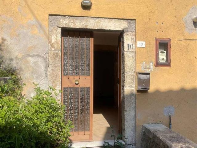 Appartamento in vendita a Ferentillo TR