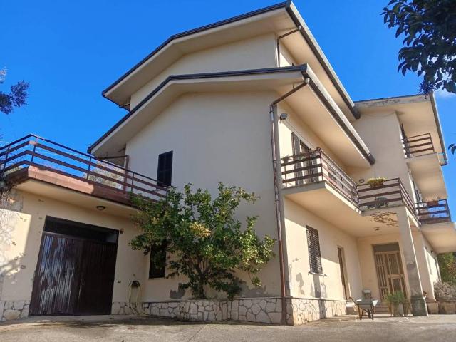 Appartamento in vendita a Ferentino FR