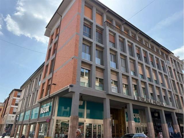Appartamento in vendita a Ferrara corso Porta Reno, 27, Centro Storico