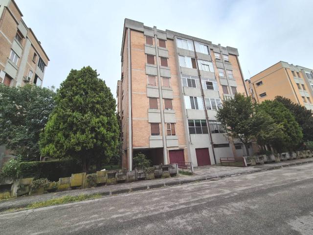 Appartamento in vendita a Ferrara, Doro