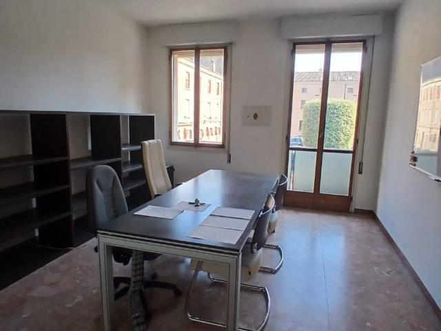 Appartamento in vendita a Ferrara FE