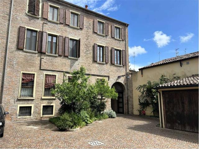 Appartamento in vendita a Ferrara FE