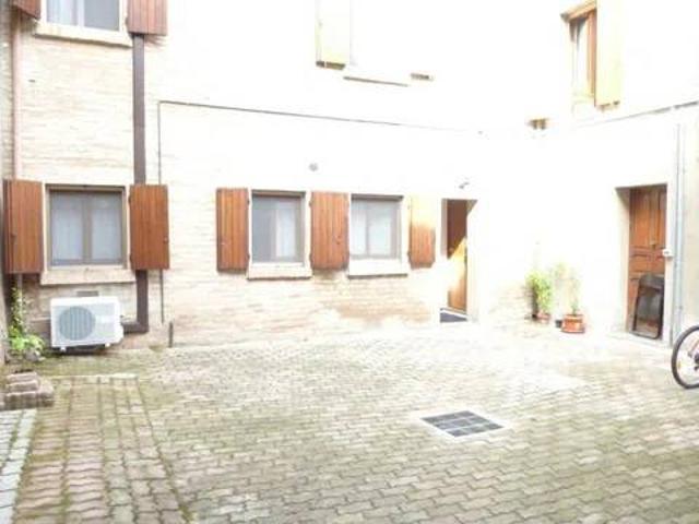 Appartamento in vendita a Ferrara FE