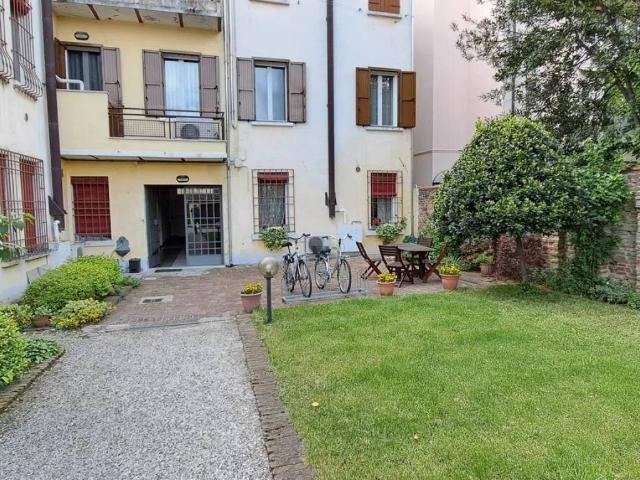 Appartamento in vendita a Ferrara FE