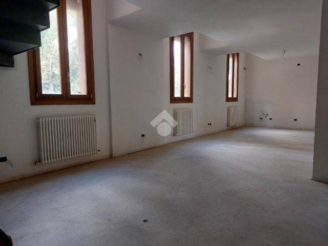Appartamento in vendita a Ferrara FE