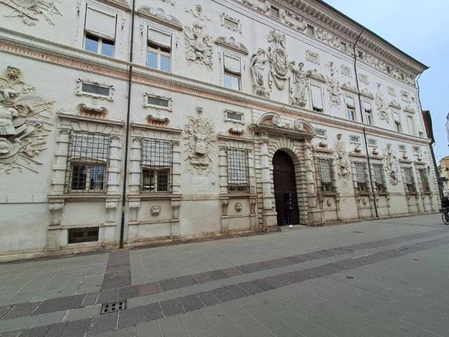 Appartamento in vendita a Ferrara FE