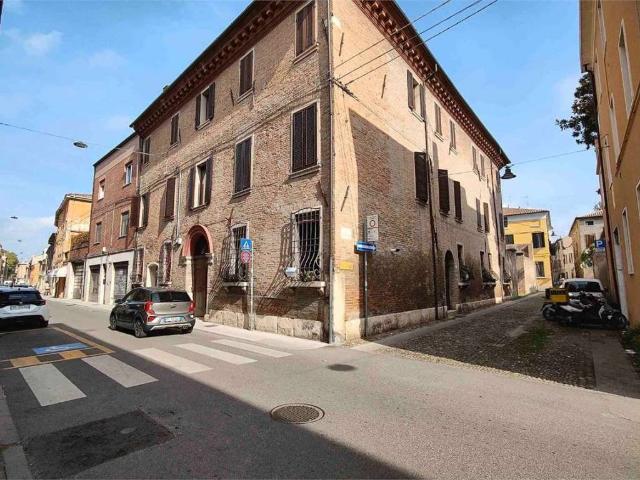 Appartamento in vendita a Ferrara FE