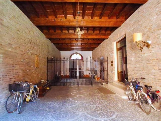 Appartamento in vendita a Ferrara FE