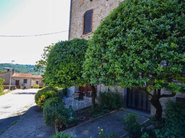 Appartamento in vendita a Ficulle TR