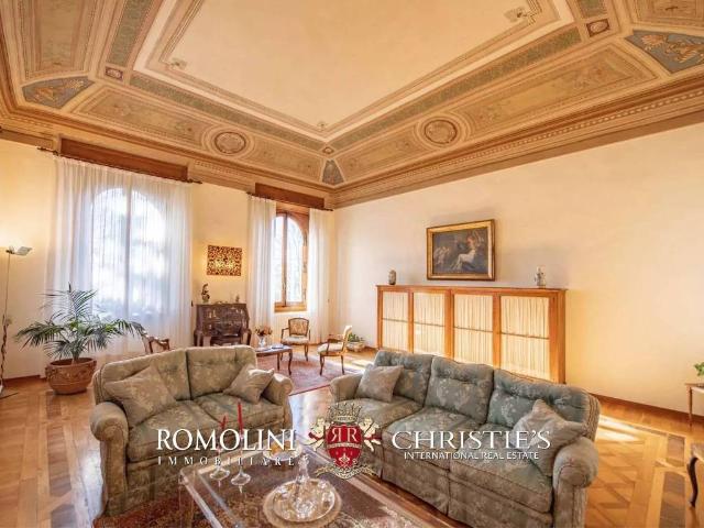 Appartamento in vendita a Fiesole FI