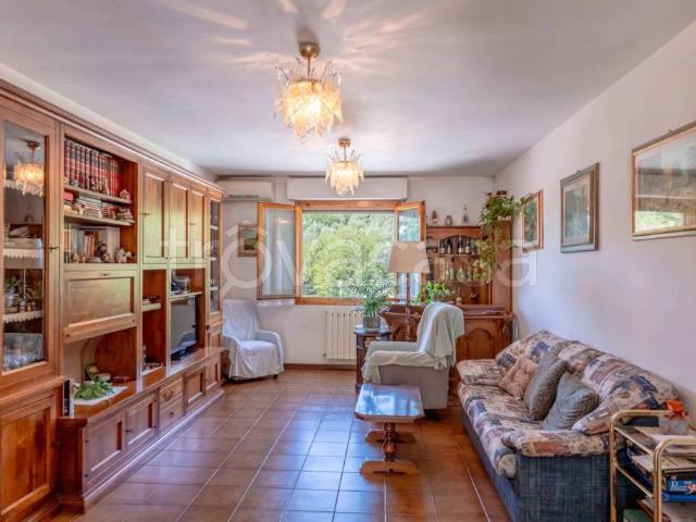 Appartamento in vendita a Fiesole via San Martino, Caldine