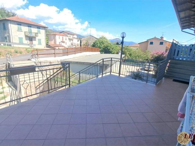 Appartamento in vendita a Filattiera MS