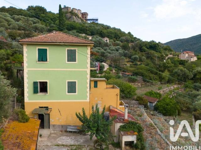 Appartamento in vendita a Finale Ligure SV