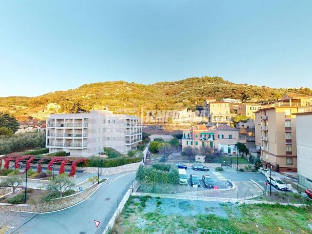 Appartamento in vendita a Finale Ligure SV