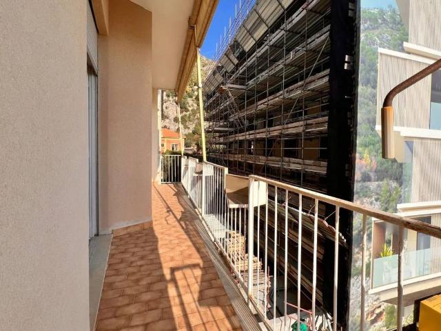 Appartamento in vendita a Finale Ligure SV