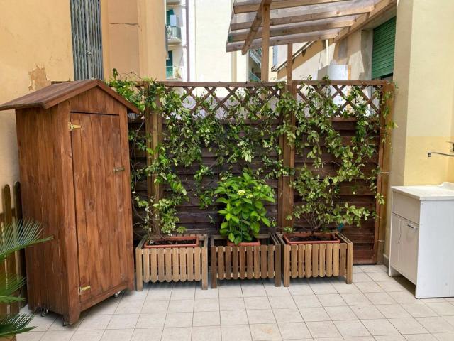 APPARTAMENTO in VENDITA a FIRENZE CAMPO DI MARTE / CURE / COVERCIANO di 4 vani