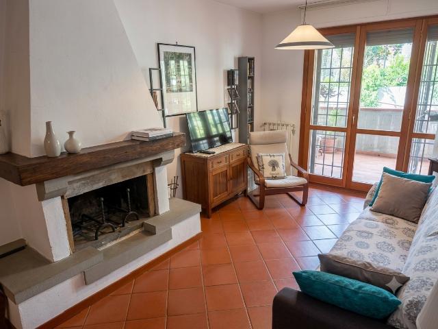 APPARTAMENTO in VENDITA a FIRENZE CAMPO DI MARTE / CURE / COVERCIANO di 5 vani