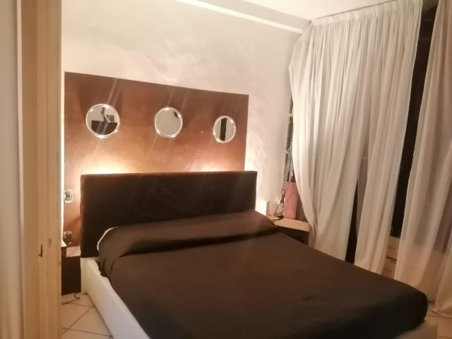 APPARTAMENTO in VENDITA a FIRENZE CENTRO OLTRARNO / S. SPIRITO / S.FREDIANO di 3 vani