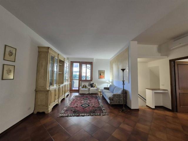 Appartamento in vendita a Firenze FI