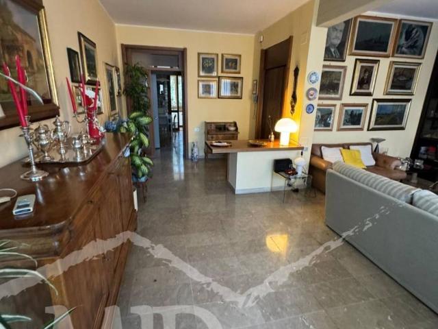 Appartamento in vendita a Firenze FI