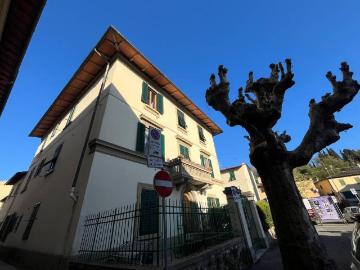Appartamento in vendita a Fiesole FI