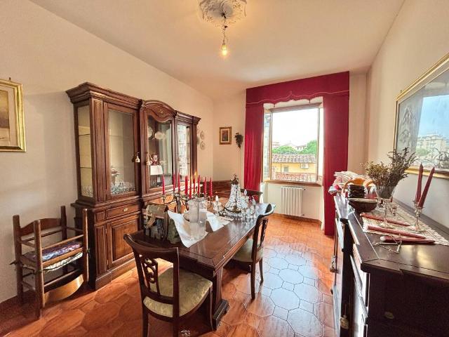 Appartamento in vendita a Firenze FI