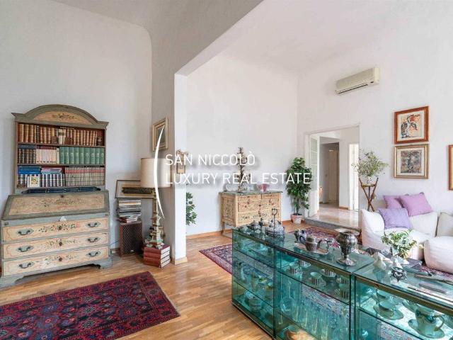 Appartamento in vendita a Firenze FI